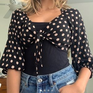 groovy long sleeve tie top🌼